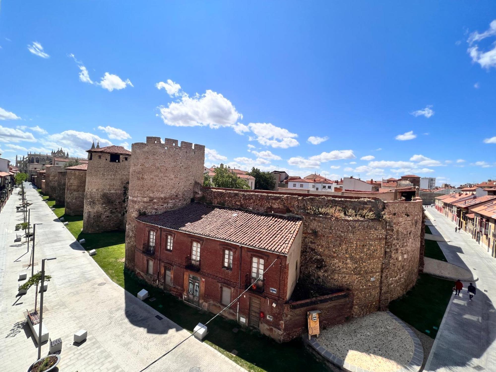 Apartamento La Muralla - Leonapartamentos מראה חיצוני תמונה
